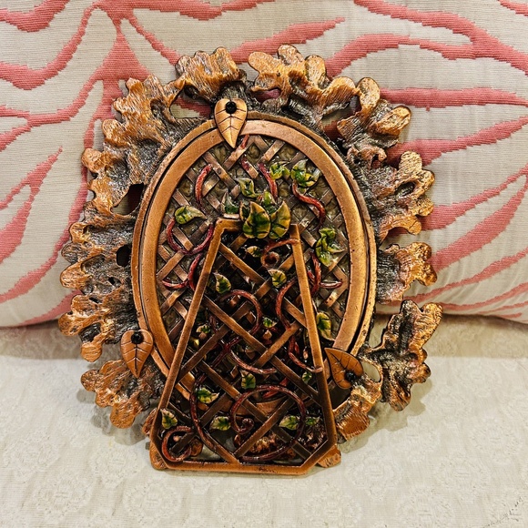 N1- NEW G.Daniel SWAROVSKI CRYSTAL Oval Picture Frame - Picture 2 of 8